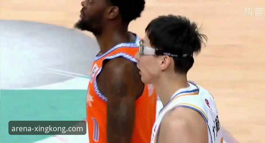 星空体育官网赛事 揭秘CBA爆冷夜:皮特森38分神迹背后,北京队连胜终结的深层逻辑